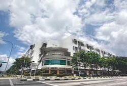 Enterprise One (D14), Factory #455059021